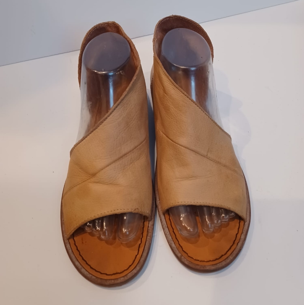 FREE PEOPLE SANDALS